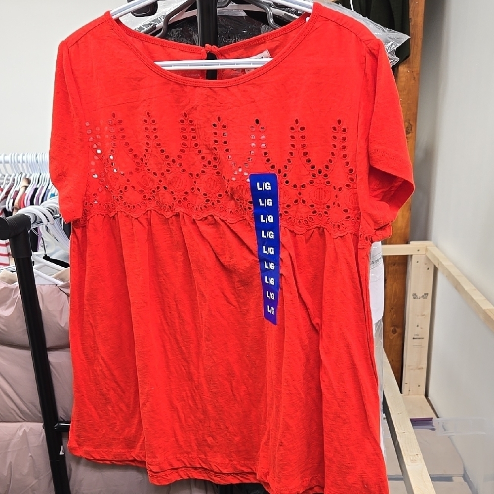 Jachs Girlfriend Red Floral Eyelet Design T-Shirt Blouse